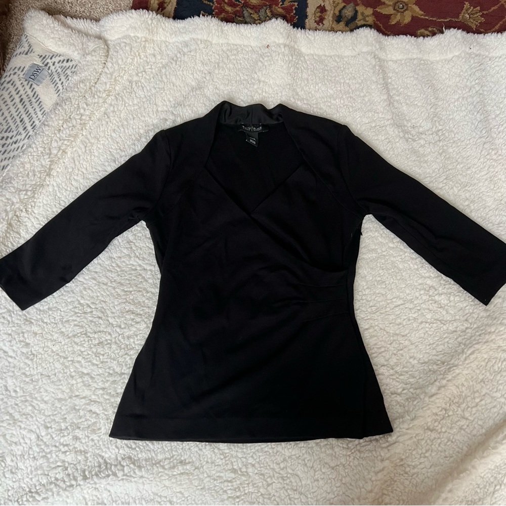White House Black Market Women’s Black Wrap top 3/4 Sleeve Size XXS